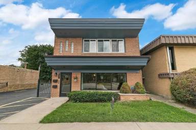 Main picture of 931 W Glen Flora Ave