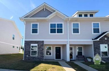 Main picture of 26 English Ct