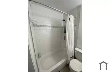 Main picture of 5644 Midwood Ave