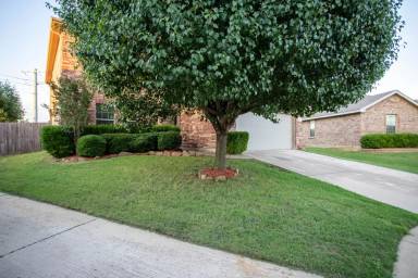 Main picture of 101 Eagle Ranch Dr