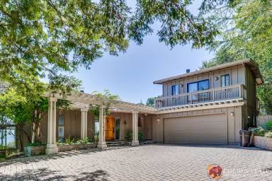 Main picture of 15479 Belnap Way