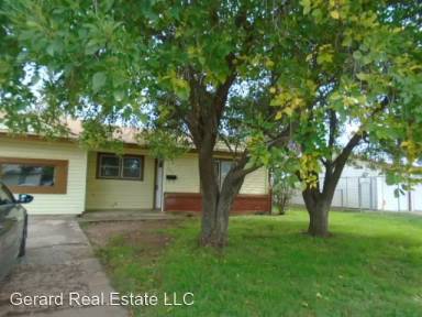 Main picture of 867 N San Jose Dr