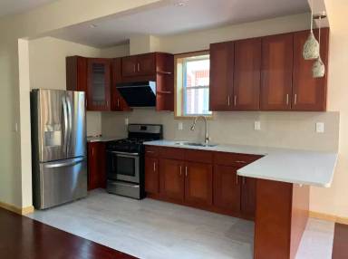 Main picture of 1942 Tomlinson Ave