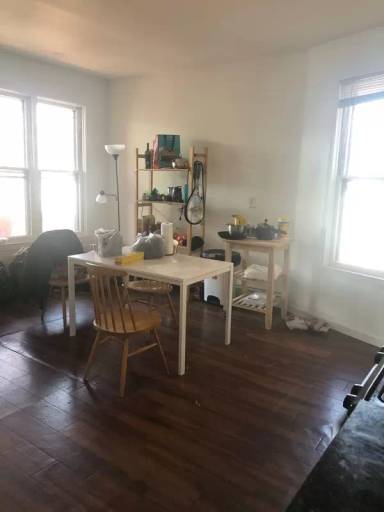 Main picture of 942 State St