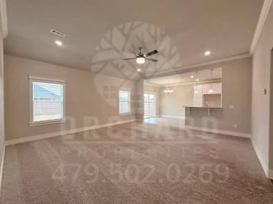 Main picture of 904 Trailwood St