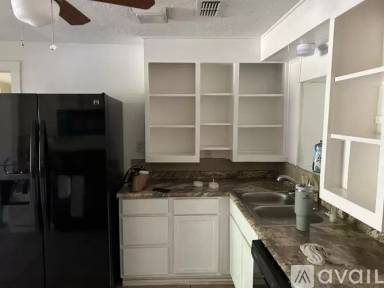 Main picture of 308 W Williams St