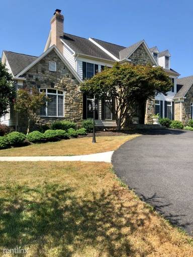 Main picture of 6316 Hunt Chase Ct