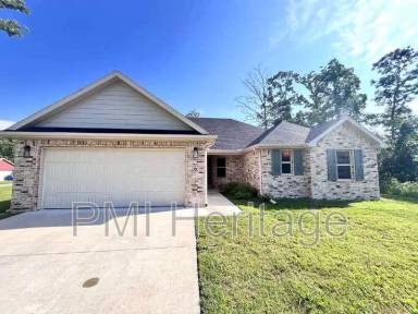 Main picture of 24 Bonhill Ln