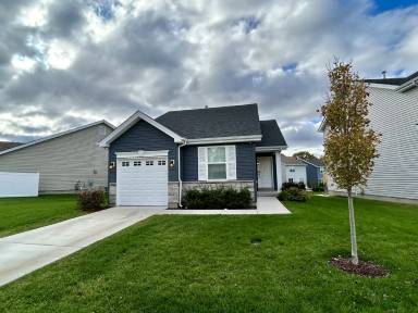 Main picture of 519 Rolling Meadow Dr