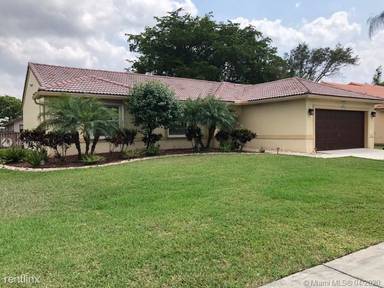 Main picture of 9730 SW 15th Dr