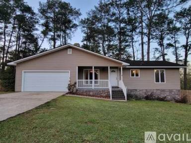 Main picture of 203 Oriole Dr