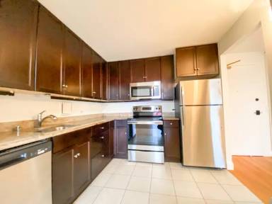 Main picture of 1250 LaSalle