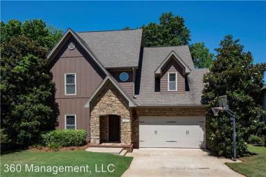 Main picture of 127 Solamere Ln