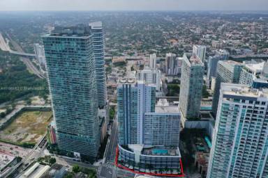 Main picture of Vue At Brickell Condo