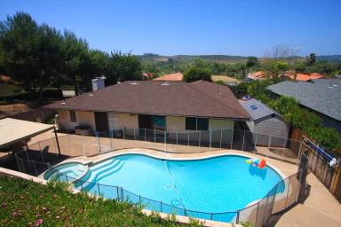 Main picture of 31151 Old River Rd