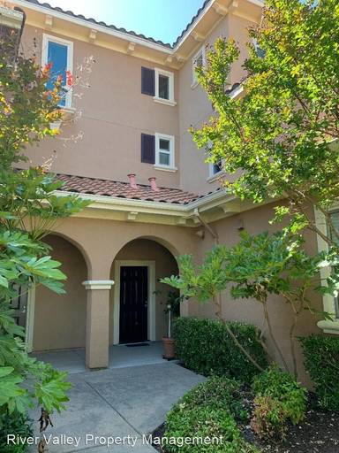 Main picture of Westlake Villas