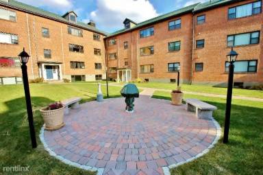 Main picture of 112 Longwood Ave