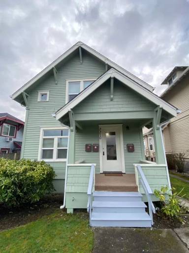 Main picture of 3316 6th Ave