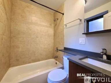 Main picture of Roscoe Apartments