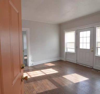 Main picture of 2968 Poppleton Ave