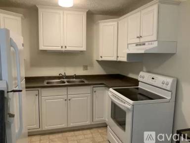 Main picture of 810 Charles Ave