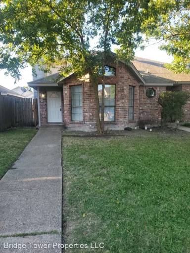 Main picture of 7404 Rutgers Cir