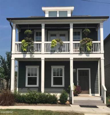 Main picture of 710 Buchanan St