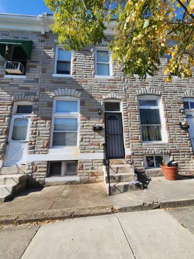 Main picture of 124 S Loudon Ave
