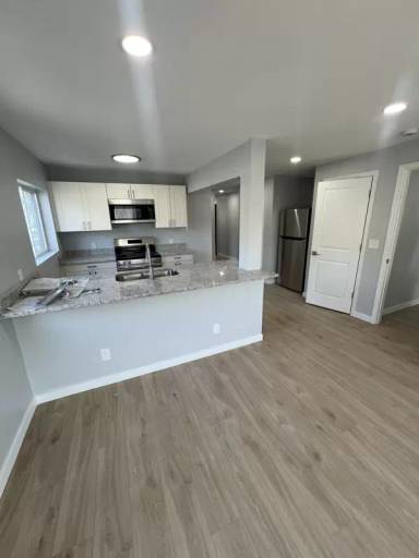 Main picture of 3982 Superior Ave