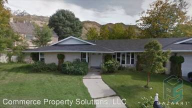 Main picture of 884 Redford Dr