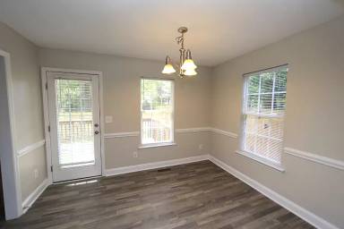 Main picture of 612 E Lavender Ave