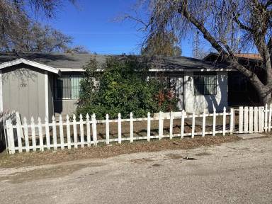 Main picture of 7131 Glen Ter