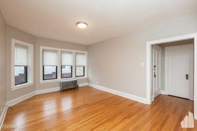 Main picture of 4812 N Oakley Ave