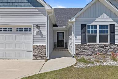 Main picture of 119 Bridgeport Dr
