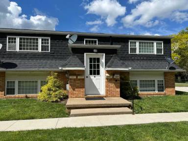 Main picture of 802 12th St NW