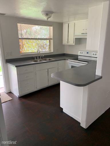 Main picture of 1746 Pacific Ave