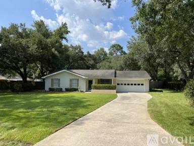 Main picture of 136 Bertel Dr