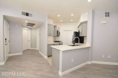 Main picture of 7155 S Durango Dr