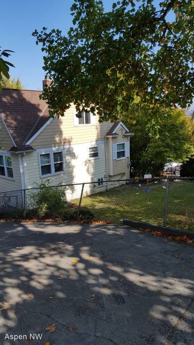 Main picture of 10616 Des Moines Memorial Dr S