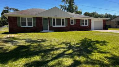 Main picture of 1223 Westwood Ln