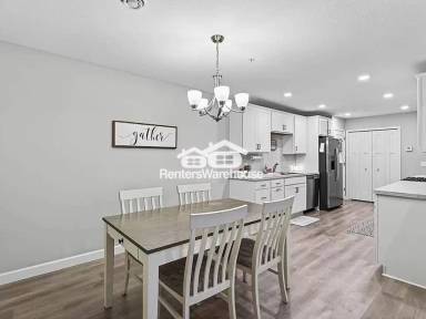 Main picture of 25584 3rd St W