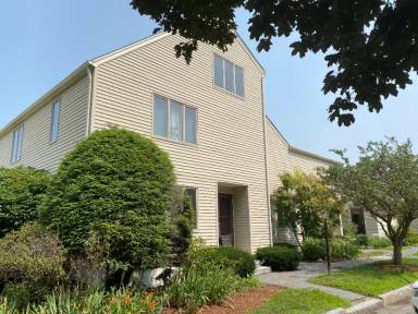 Main picture of 403 Great Rd