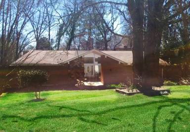 Main picture of 4701 Riverwood Cir