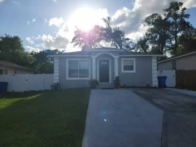 Main picture of 3706 N 57th St