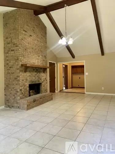 Main picture of 131 Lexington Dr