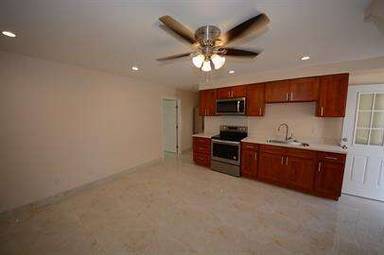 Main picture of 3048 Hinano St