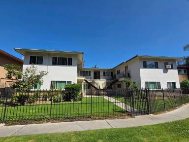 Main picture of 1417 W Lingan Ln