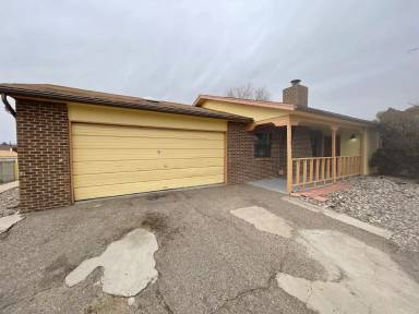 Main picture of 785 Hydra Rd SE