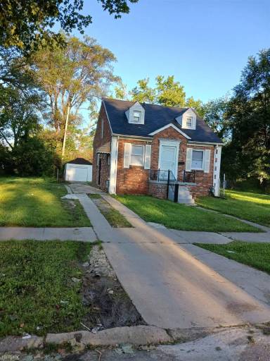 Main picture of 13941 Grandville Ave