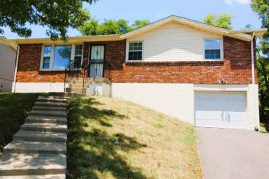 Main picture of 290 Largo Dr